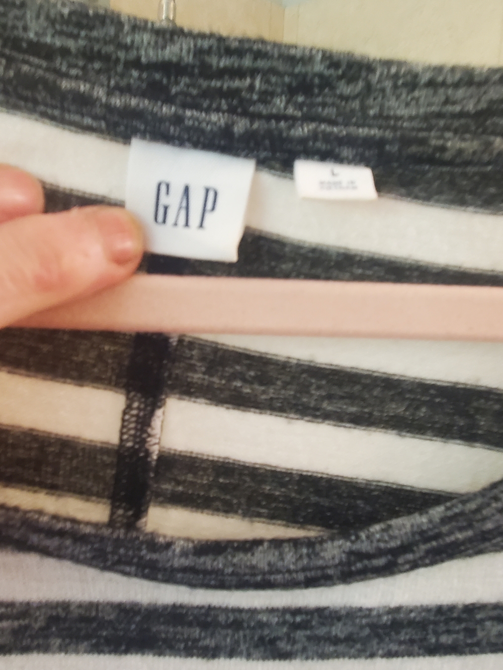 Gap Light Weight Stretchy Sweater Large - Picture 4 of 4